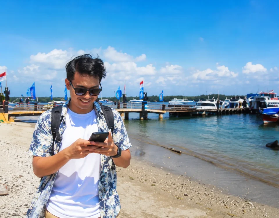asian traveller at serangan port